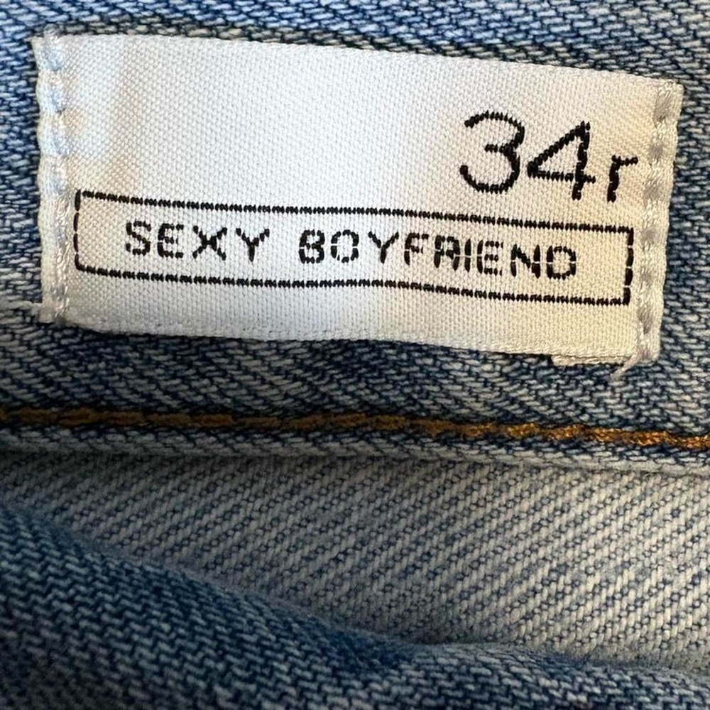 Women’s Gap 1969 Sexy Boyfriend Jeans - Picture 4 of 8